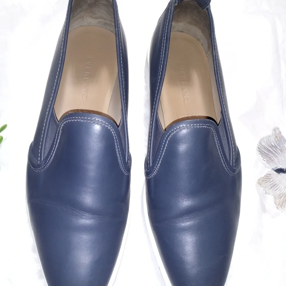 Everlane Blue and White Slip-On Loafers